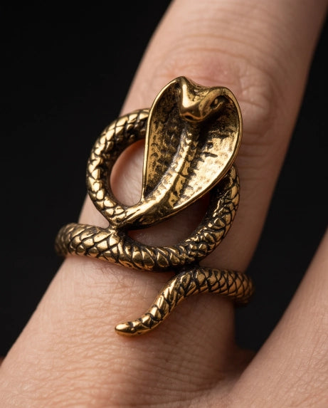 GOLDEN COBRA