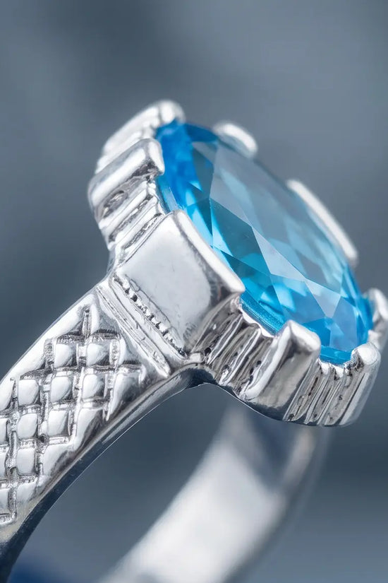 BLUE DIAMOND SKY