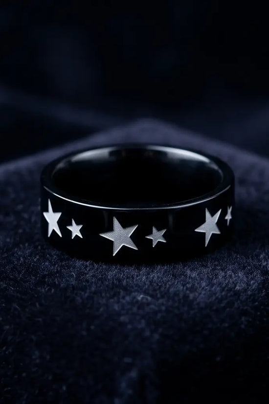 BLACK STARS RING