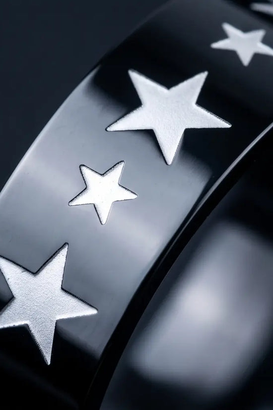 BLACK STARS RING