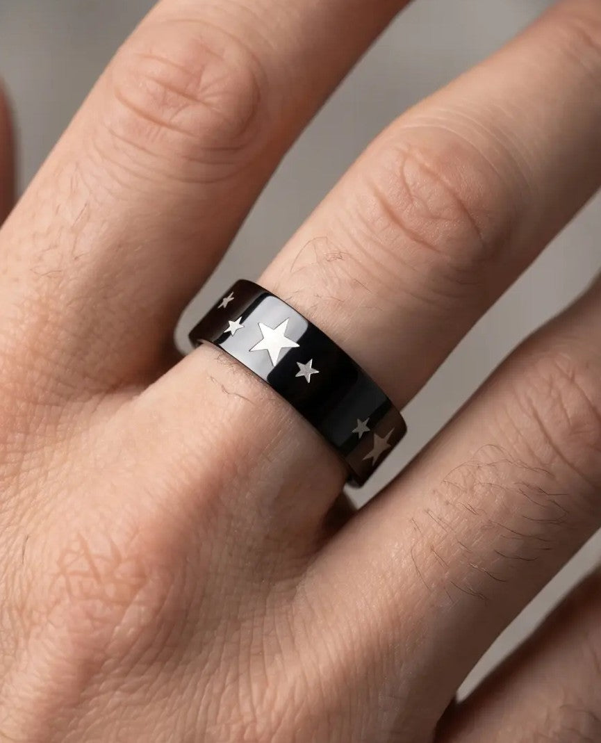 BLACK STARS RING