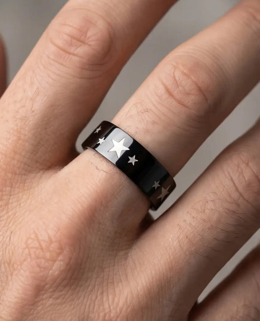 BLACK STARS RING