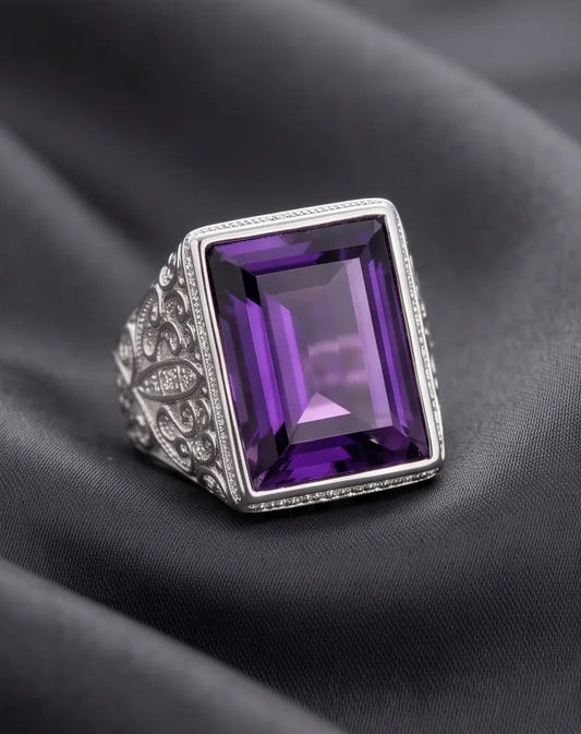 MAJESTIC VIOLET SIGNET