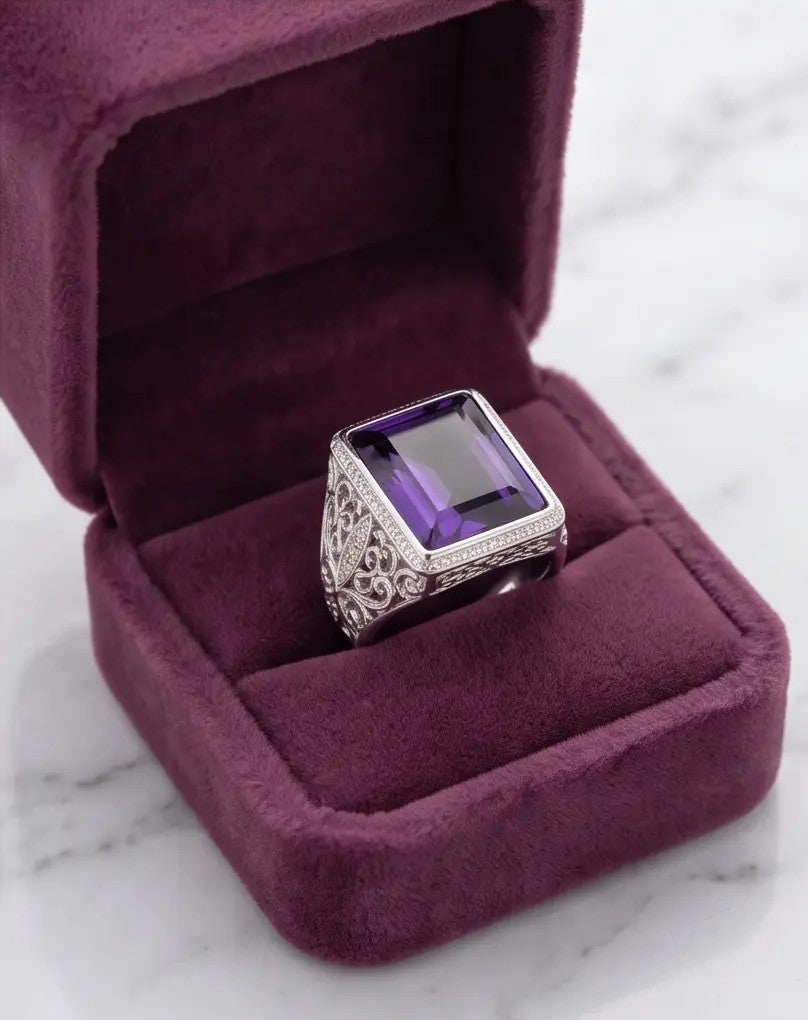MAJESTIC VIOLET SIGNET