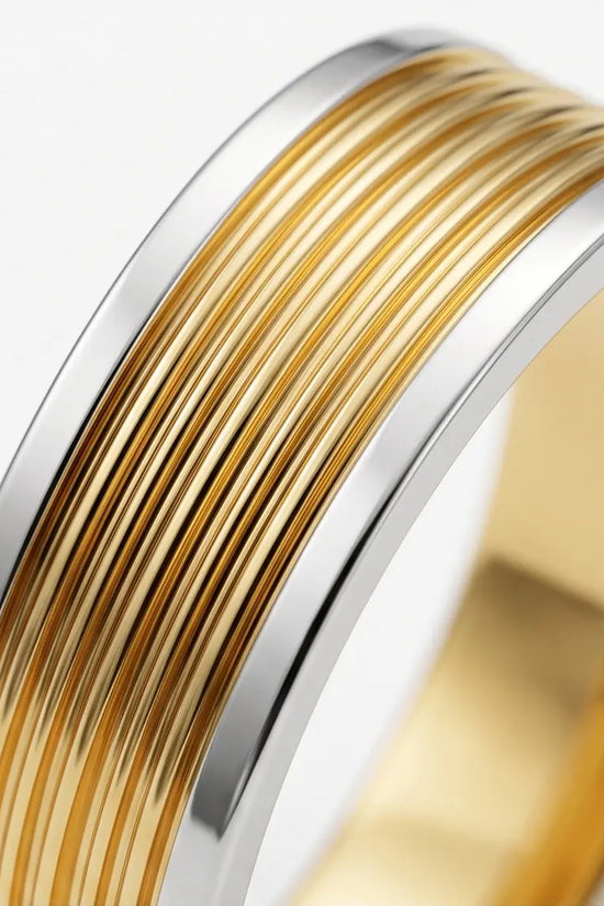 GOLDEN LINEAR LUXE