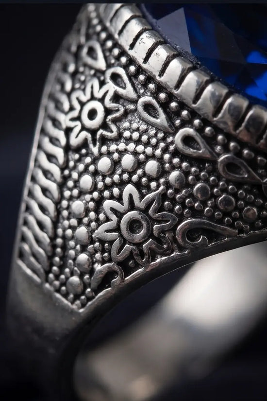 ARTISIAN MIDNIGHT CREST