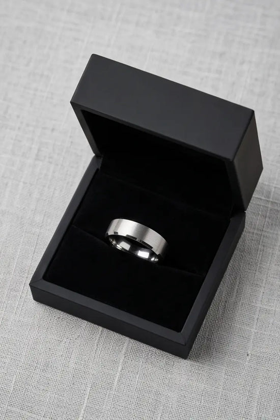 ROYAL BEVEL BAND