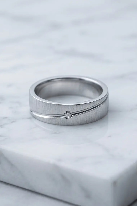 REFINED SILVER SOLACE