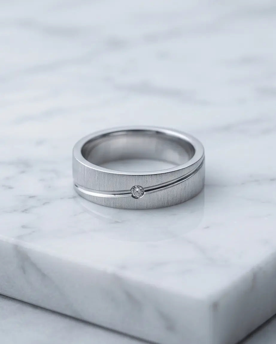 REFINED SILVER SOLACE