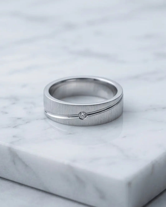 REFINED SILVER SOLACE