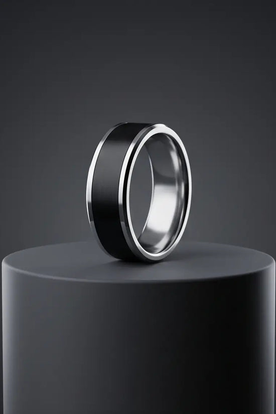 ROYAL ONYX RING