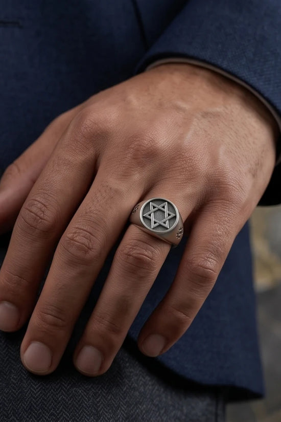 HERITAGE SIGNET