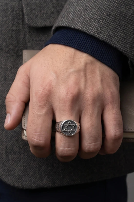 HERITAGE SIGNET