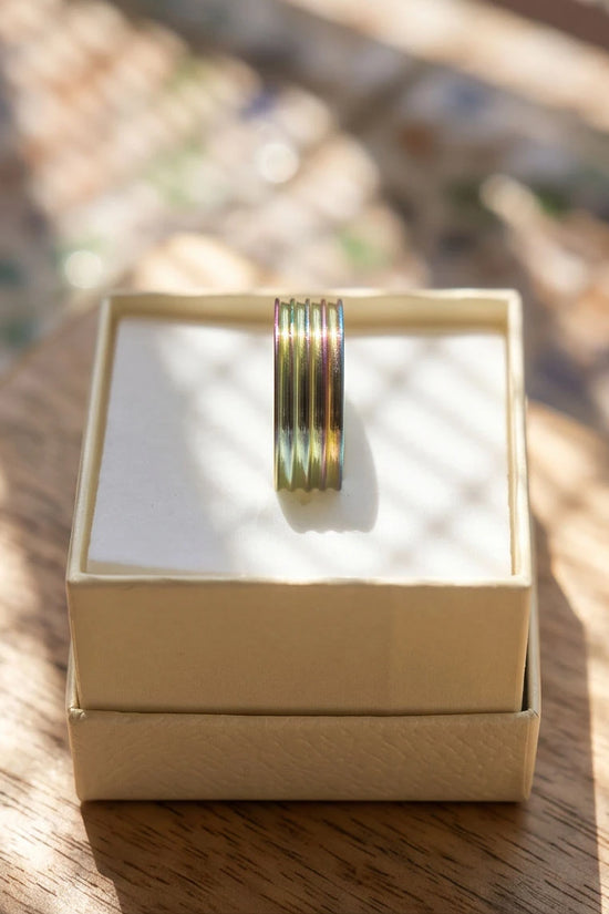 SPECTRUM RING