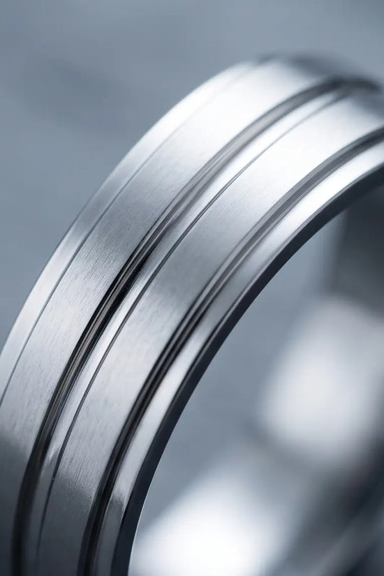 SILVER GROOVES