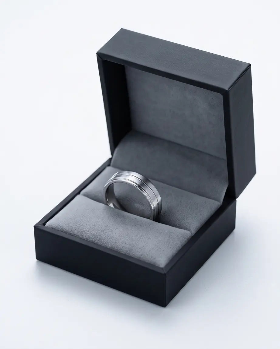 SILVER GROOVES