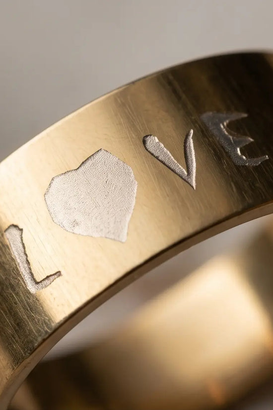 GOLDEN LOVE