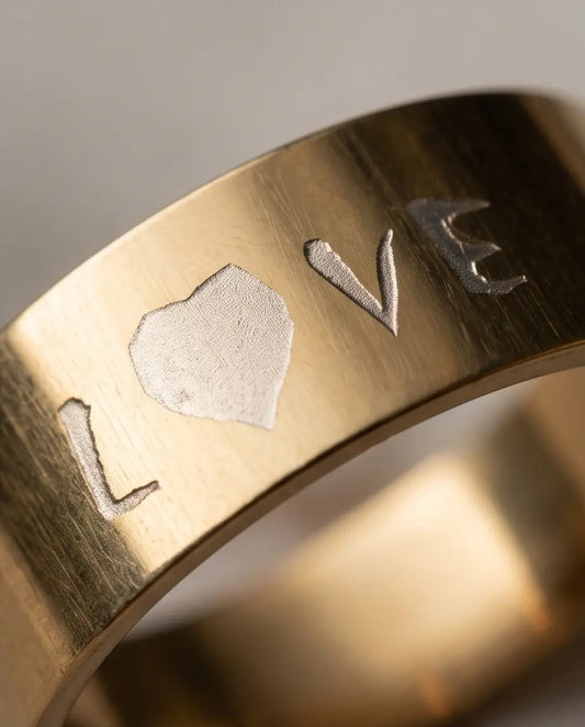 GOLDEN LOVE