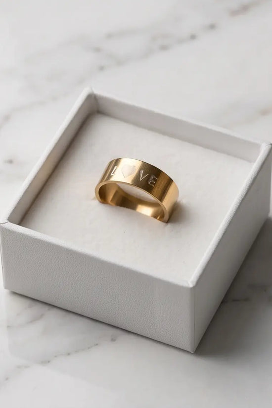 GOLDEN LOVE