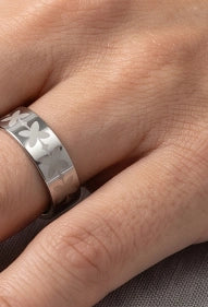 FLORAL RING