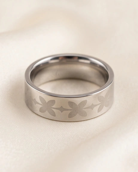 FLORAL RING