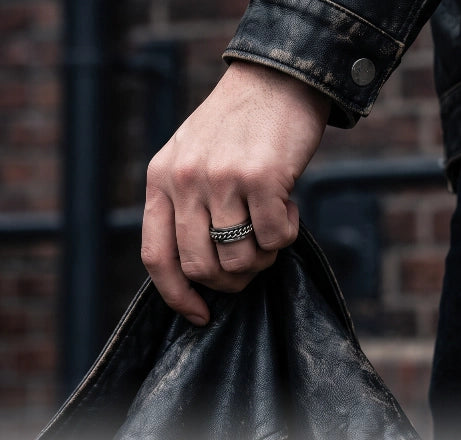 CHAIN SPINNER