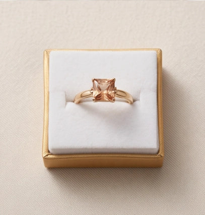 BLUSH SOLITAIRE