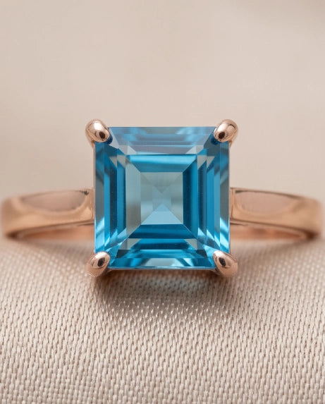SUNLIT TOPAZ