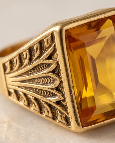 AMBER SIGNET